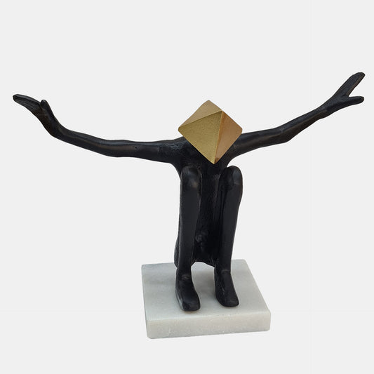 SCULTURA OPEN ARMS NEGRO ORO