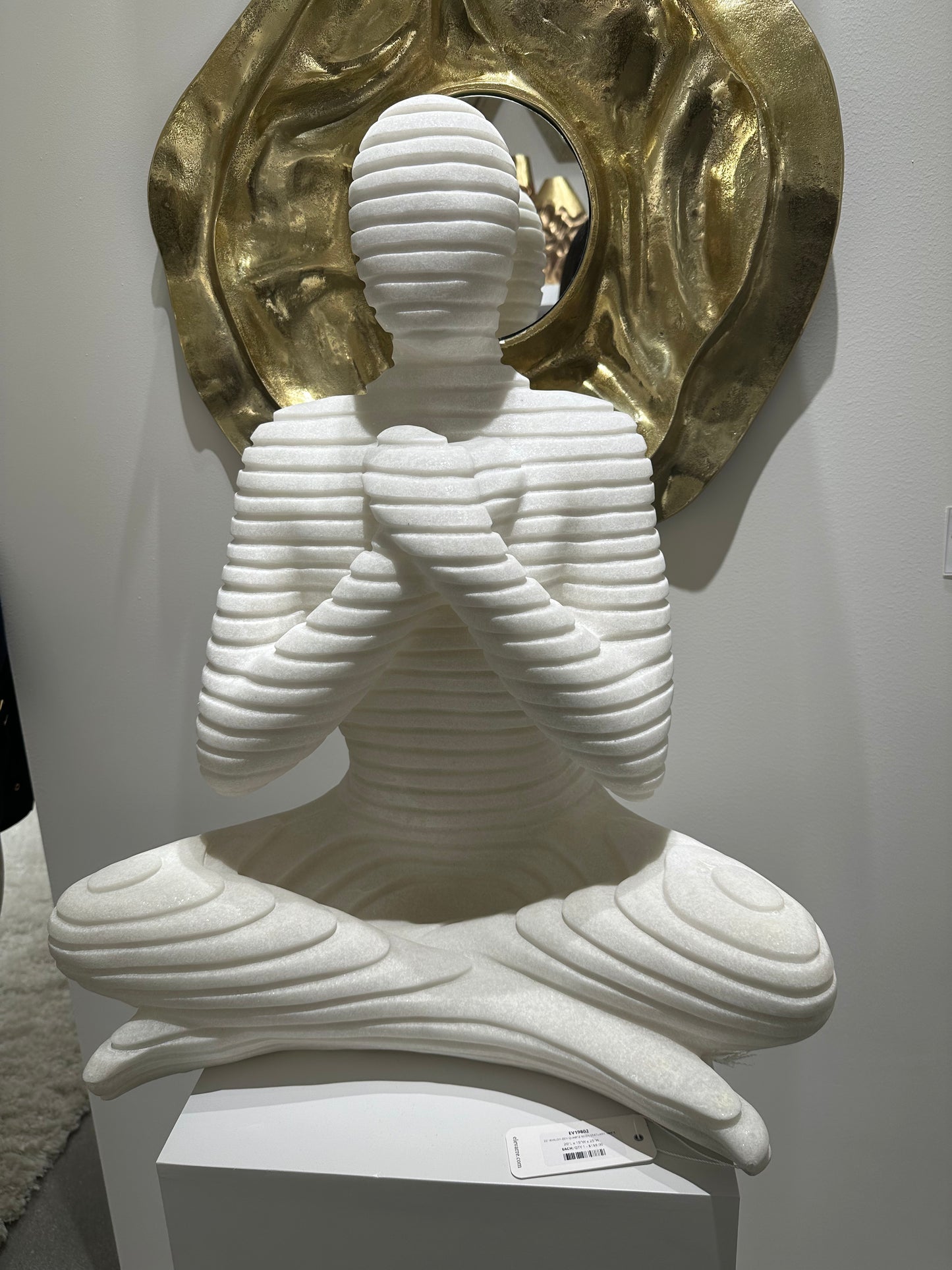 ESCULTURA ZEN CUARZO Y RESINA BLANCA